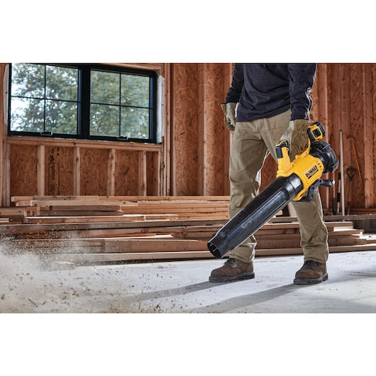 DeWalt 18V XR 200KMH Axial Blower 5AH Kit DCMBL562P1-XE